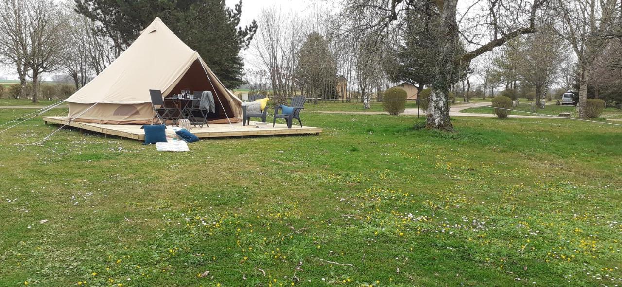 Tente Bell Au Hautoreille *